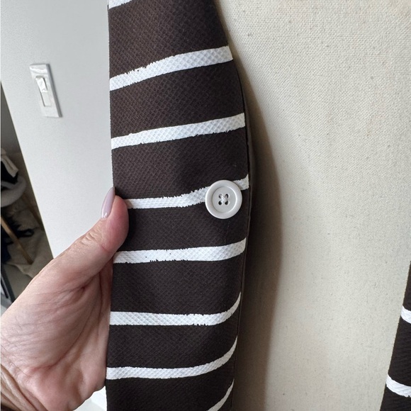 Isaac Mizrahi Brown & White Striped Blazer – Size 4 - Picture 6 of 17